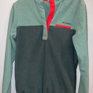 Columbia Two-Tone Green and Red Pullover